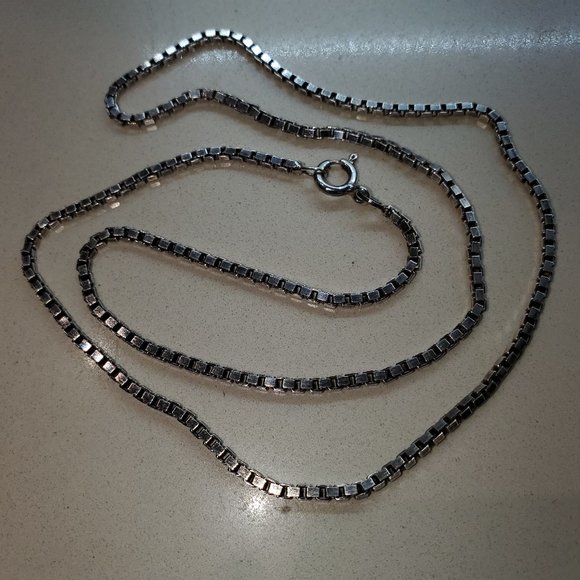 STERLING SILVER Jewelry - STERLING SILVER BOX CHAIN NECKLACE